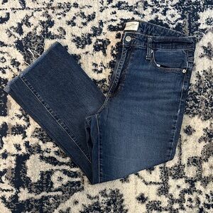 Universal Thread Ankle Bootcut Jeans, 8/29R 👖 💙